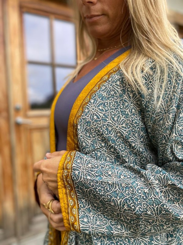 Kimono VÄNDBAR återvunnet silke Nr 111