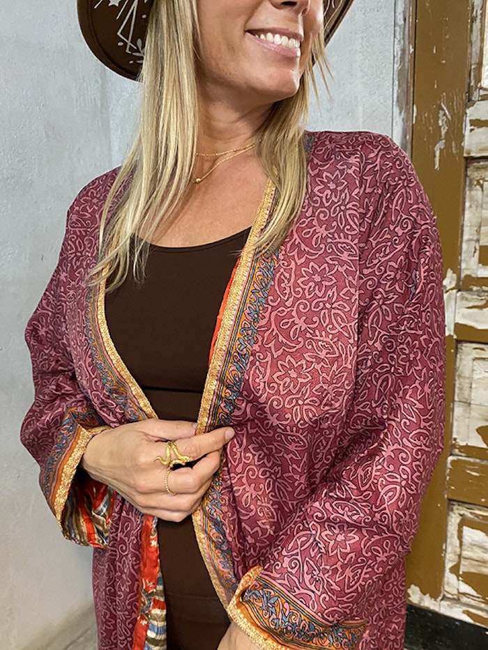 Kimono VÄNDBAR återvunnet silke Nr 136