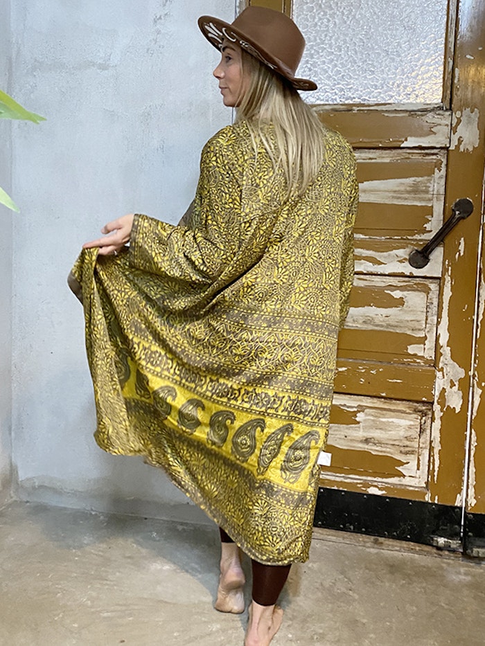 Kimono VÄNDBAR återvunnet silke Nr 134