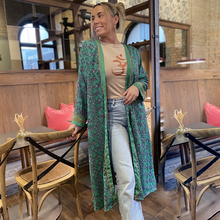 Kimono VÄNDBAR återvunnet silke Nr 143