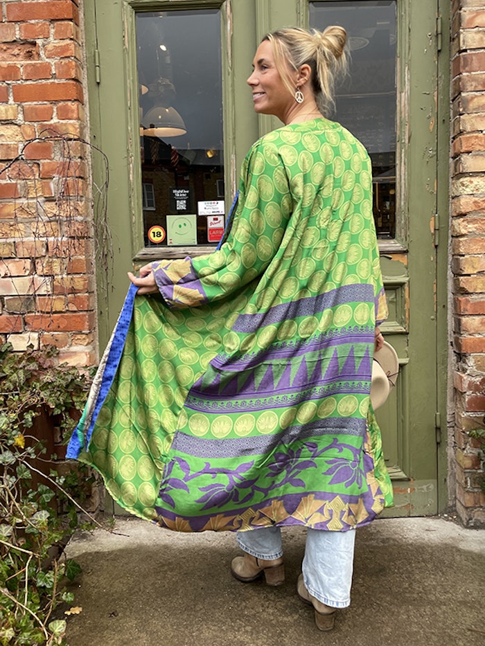 Kimono VÄNDBAR återvunnet silke Nr 148