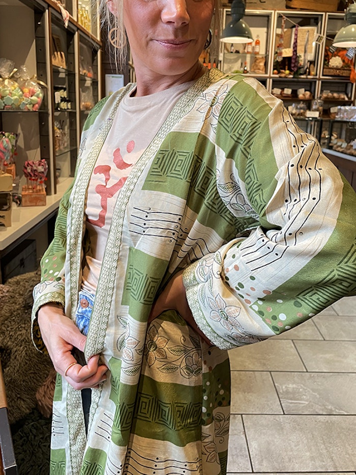 Kimono VÄNDBAR återvunnet silke Nr 141