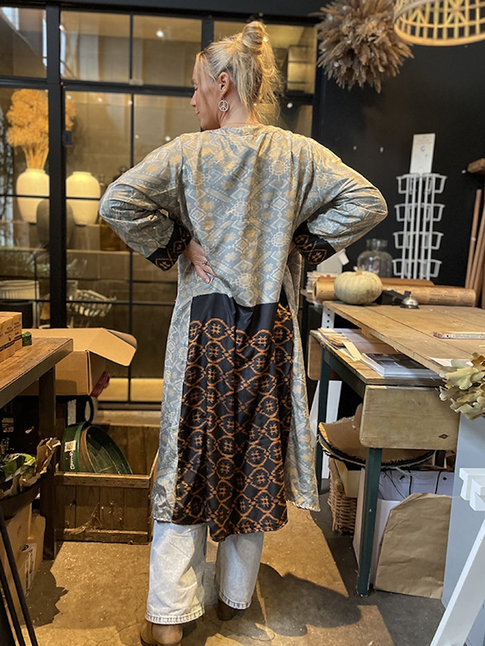 Kimono VÄNDBAR återvunnet silke Nr 154