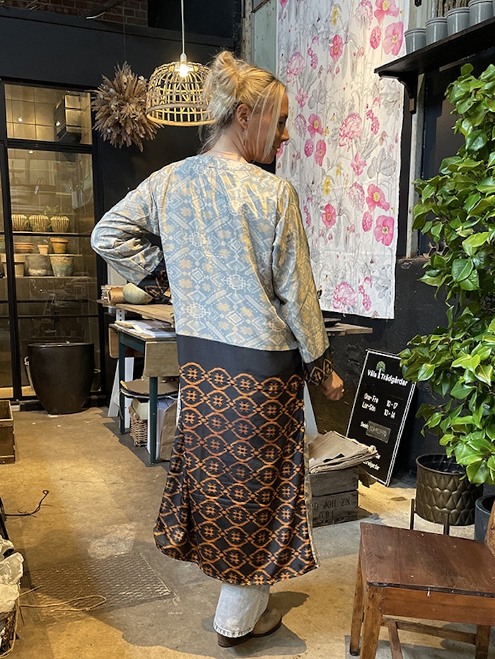 Kimono VÄNDBAR återvunnet silke Nr 154