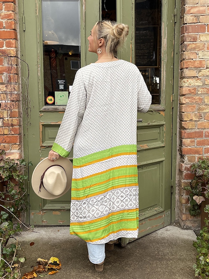 Kimono VÄNDBAR återvunnet silke Nr 149