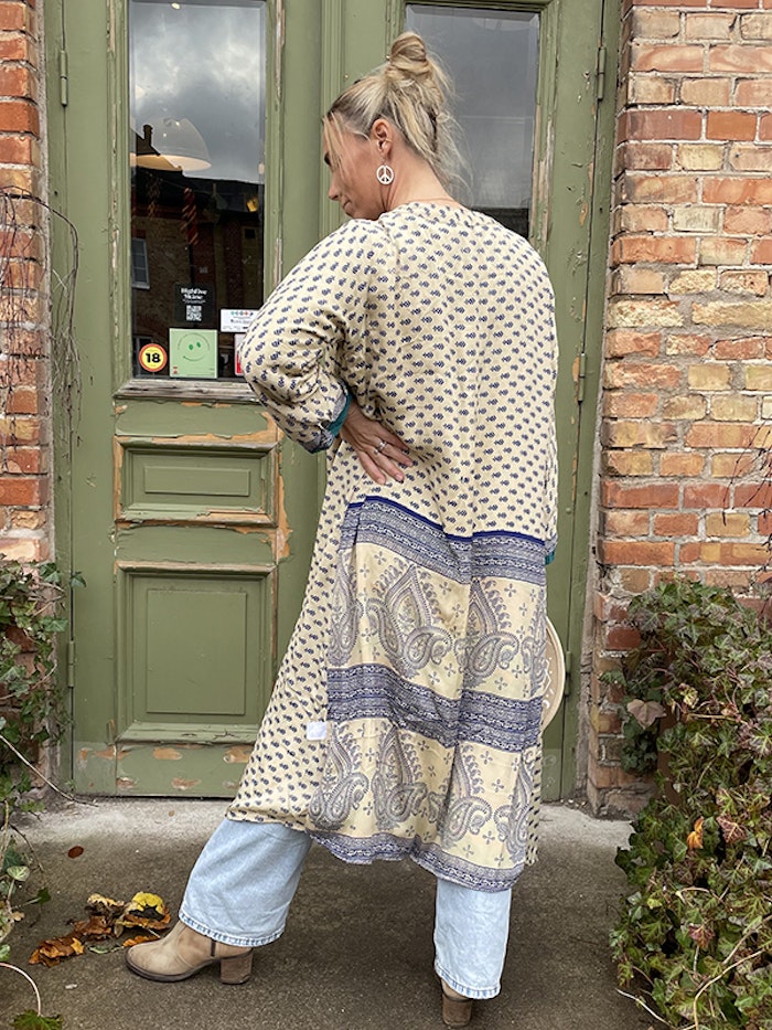 Kimono VÄNDBAR återvunnet silke Nr 149