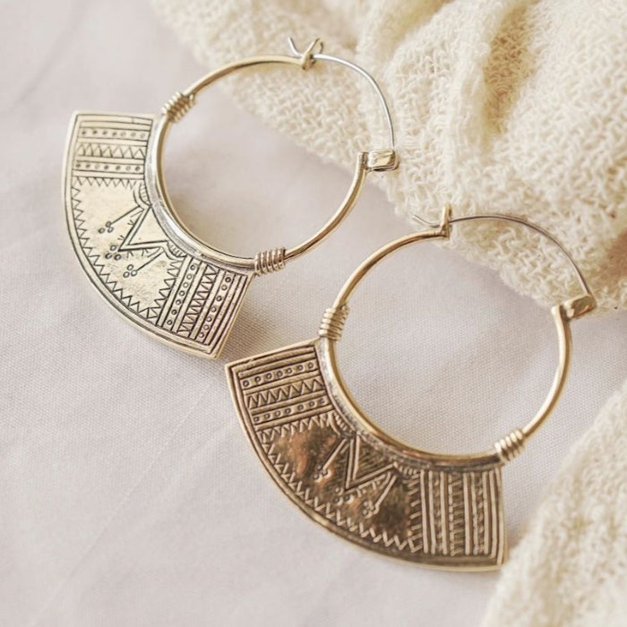 Örhänge Semiya Hoop Small - Nakila Collective