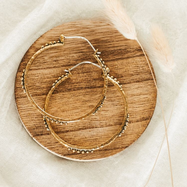 Örhänge Raja Hoops- Nakila Collective
