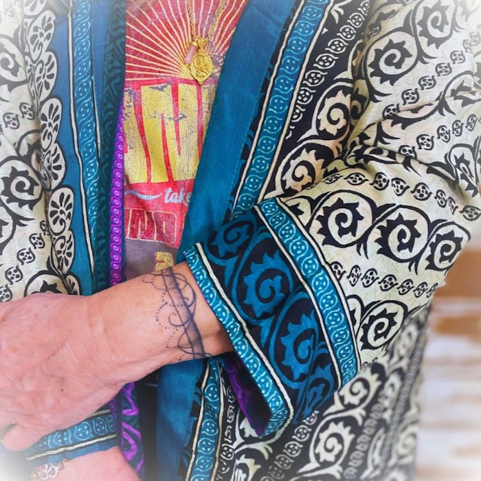 Kimono VÄNDBAR återvunnet silke Nr 202