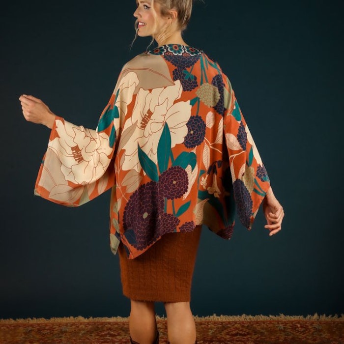 Kimono "Winter Floral Terracotta" Short - Powder design