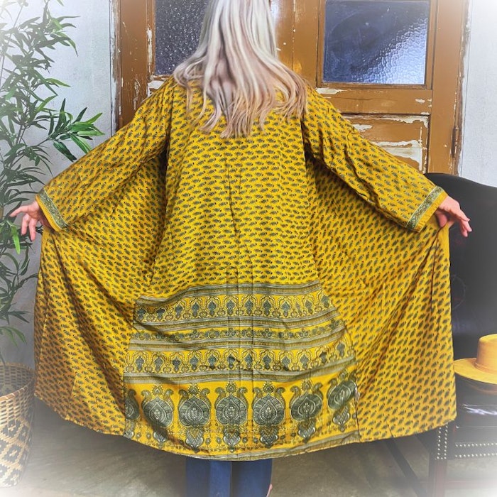 Kimono VÄNDBAR återvunnet silke Nr 211