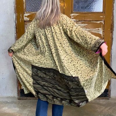 Kimono VÄNDBAR återvunnet silke Nr 216