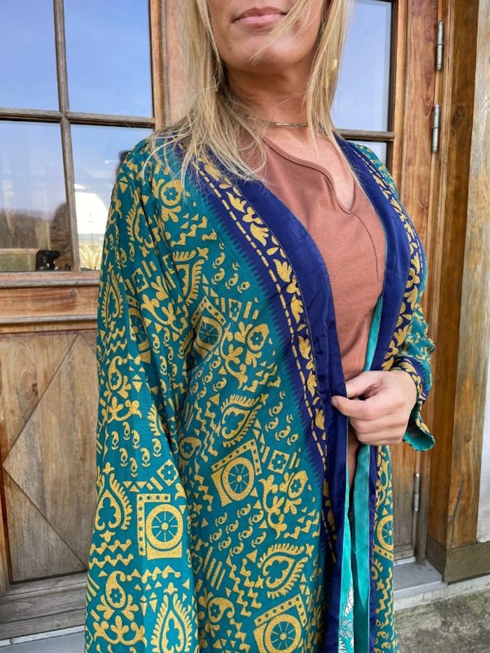 Kimono VÄNDBAR återvunnet silke Nr 215