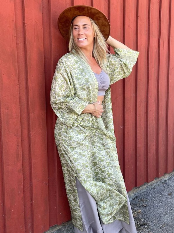 Kimono Uma återvunnen sari Nr 20