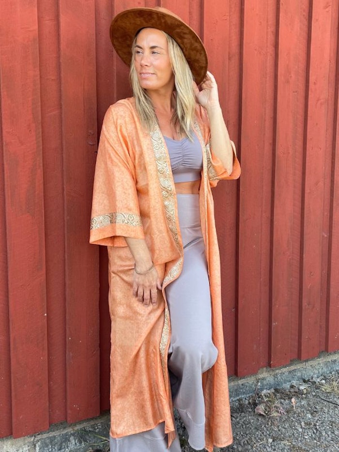 Kimono Uma återvunnen sari Nr 16