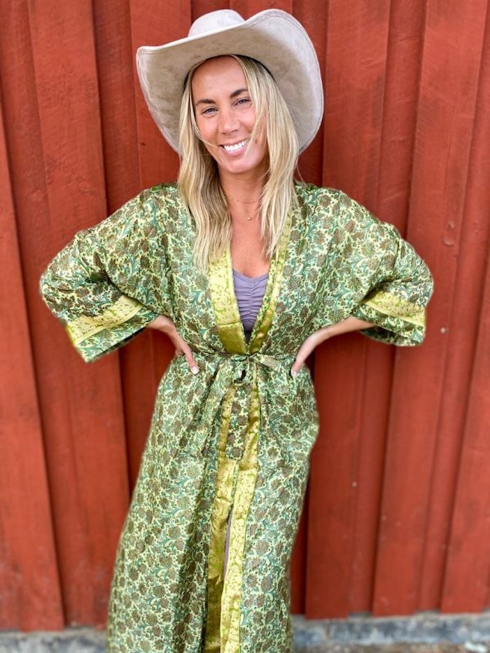 Kimono Uma återvunnen sari Nr 70
