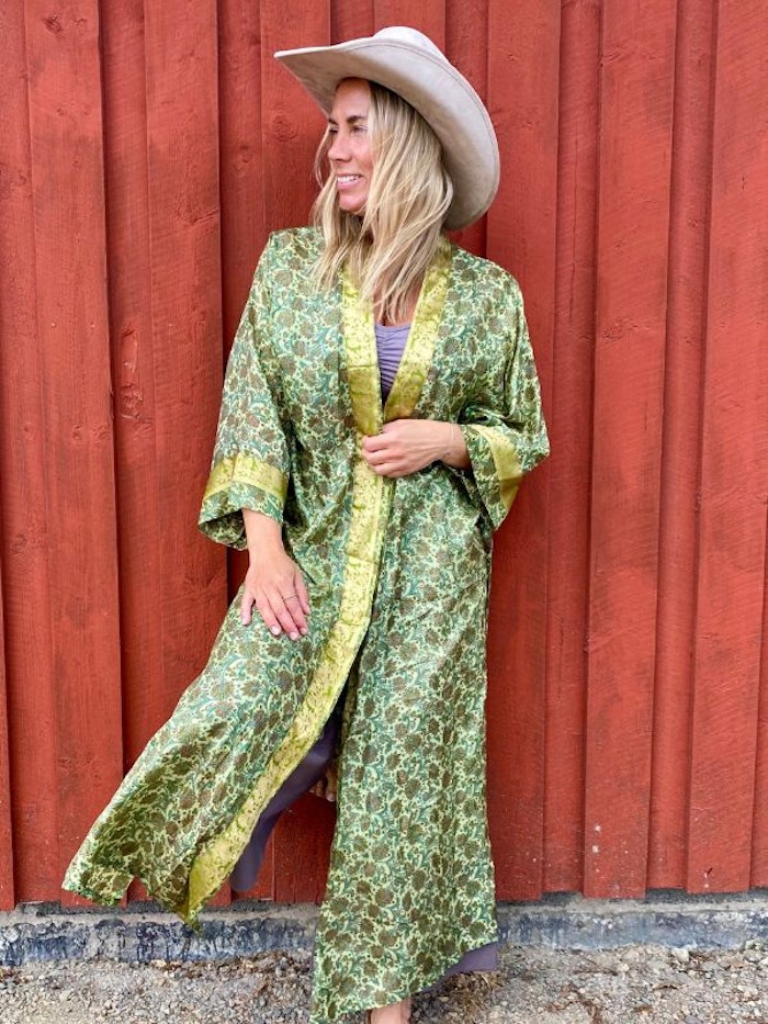 Kimono Uma återvunnen sari Nr 70