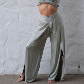 Byxor Bamboo Open Pants Sage - Mad Peach