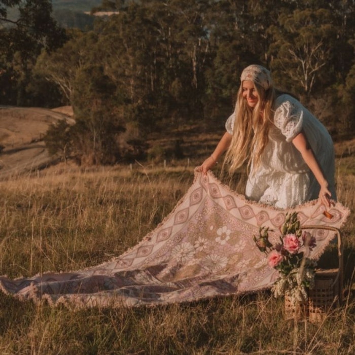 Vävd filt Blush - Wandering Folk