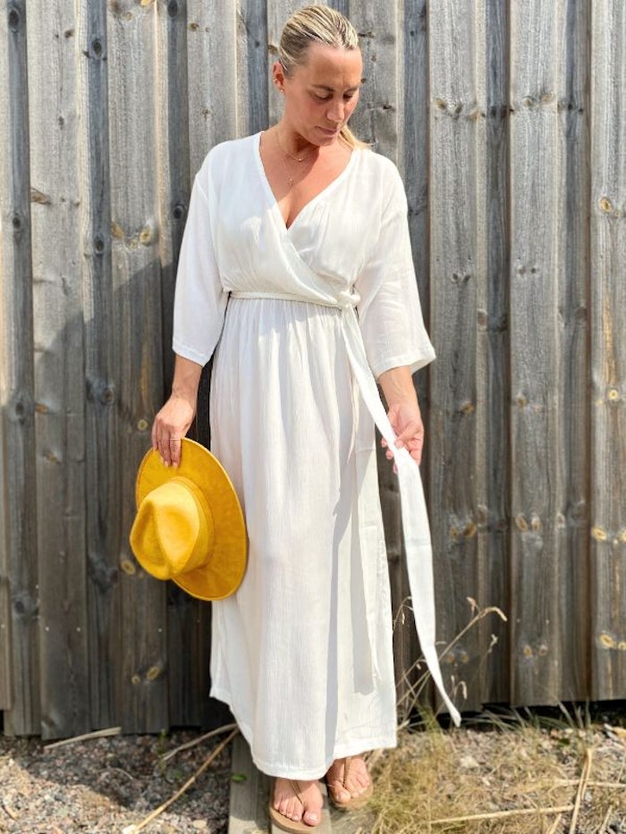 Klänning Wrap dress Seashell - Mad Peach