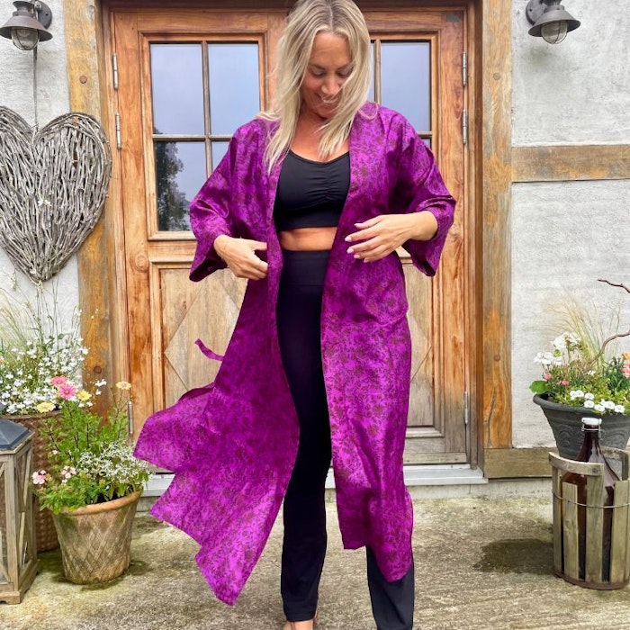 Kimono Uma återvunnen sari Nr 99