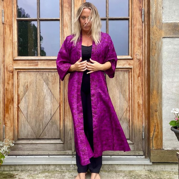 Kimono Uma återvunnen sari Nr 99