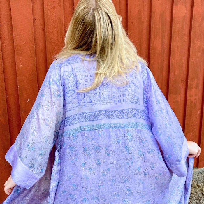 Kimono Uma återvunnen sari Nr 101