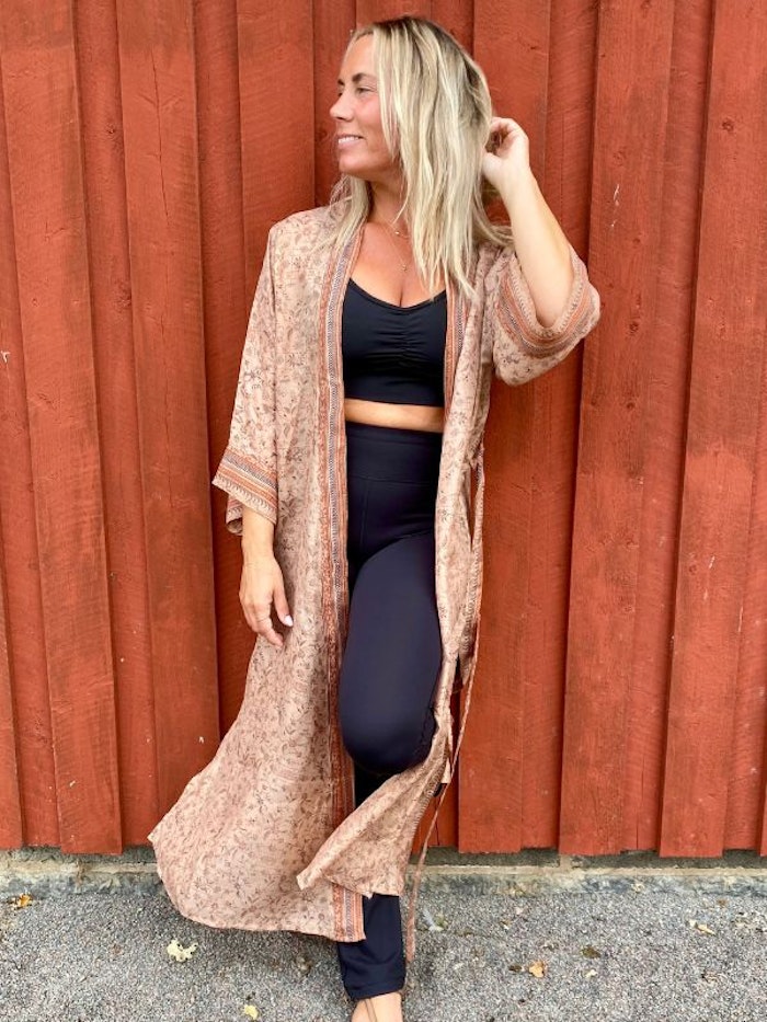 Kimono Uma återvunnen sari Nr 88
