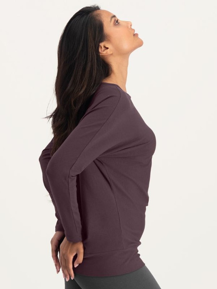 Yogatröja Budhi Longsleeve Berry- Urban Goddess