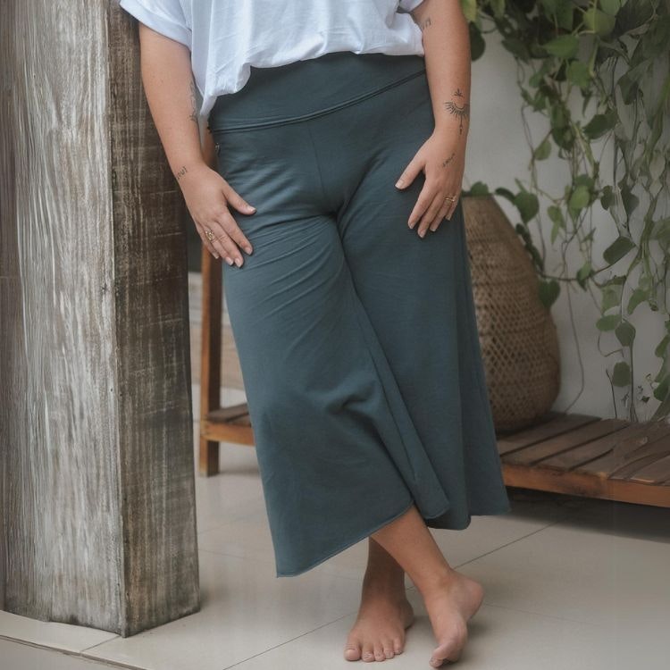 Byxor Wavy Cropped Balsam Green - Soul Factory