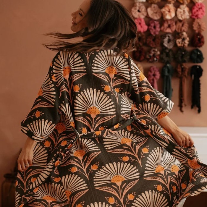 Morgonrock (kimono) Big abstract floral long- Evelina Apparel