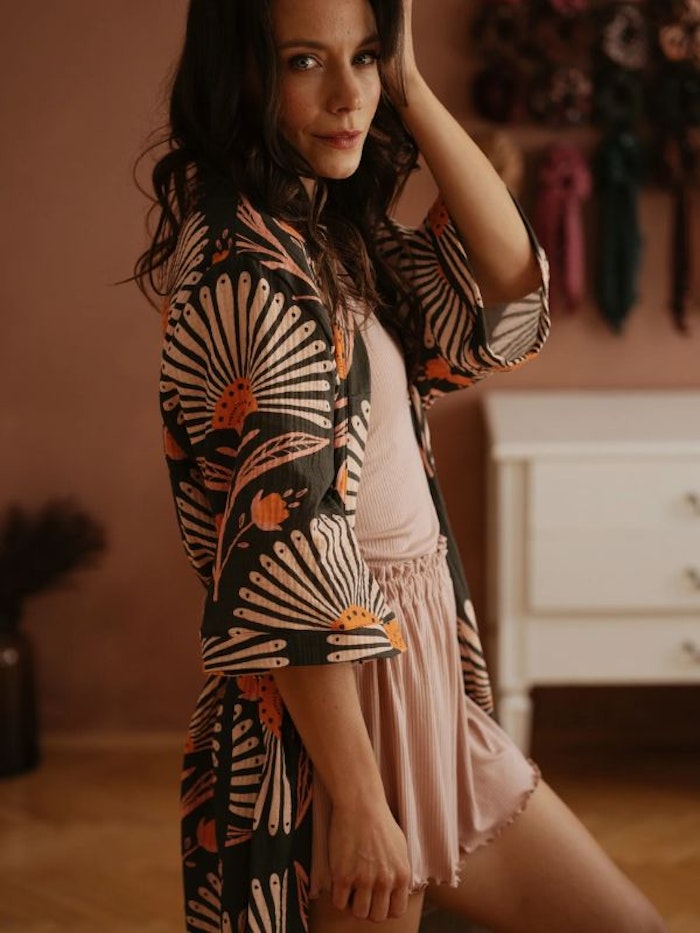 Morgonrock (kimono) Big abstract floral long- Evelina Apparel