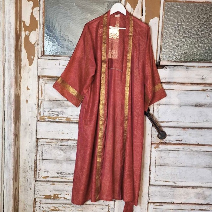 Kimono Uma återvunnen sari Nr 115