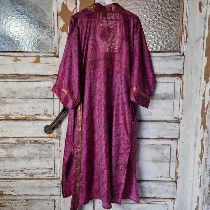 Kimono Uma återvunnen sari Nr 119