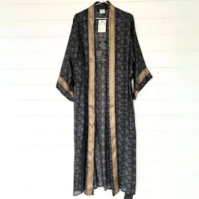 Kimono Uma återvunnen sari Nr 144