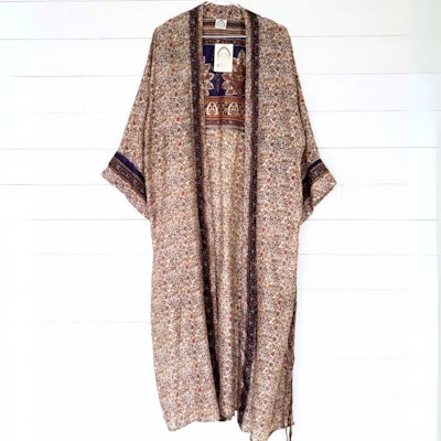 Kimono Uma återvunnen sari Nr 145