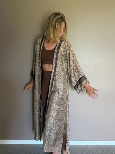 Kimono Uma återvunnen sari Nr 145