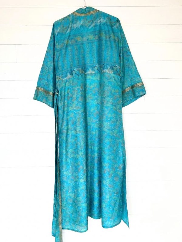 Kimono Uma återvunnen sari Nr 153