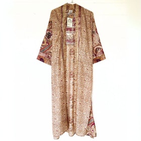 Kimono Uma återvunnen sari Nr 154