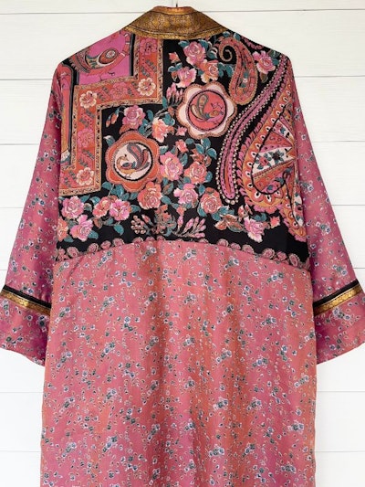 Kimono Uma återvunnen sari Nr 155