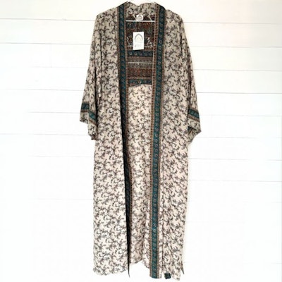 Kimono Uma återvunnen sari Nr 157