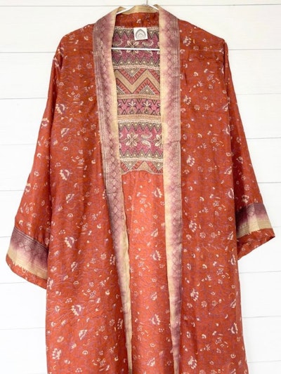 Kimono Uma återvunnen sari Nr 158