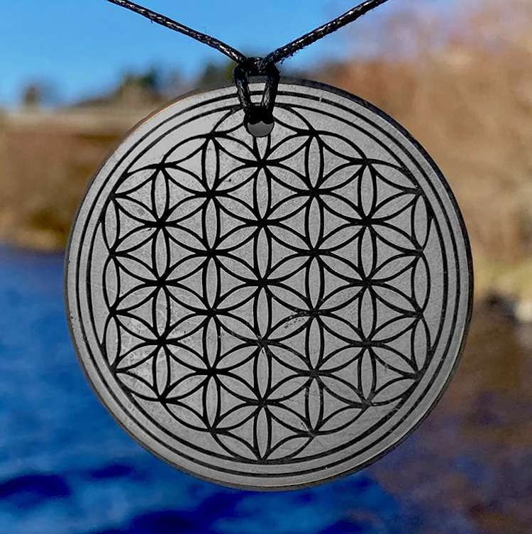 Shungit Amulett Flower of Life 5cm