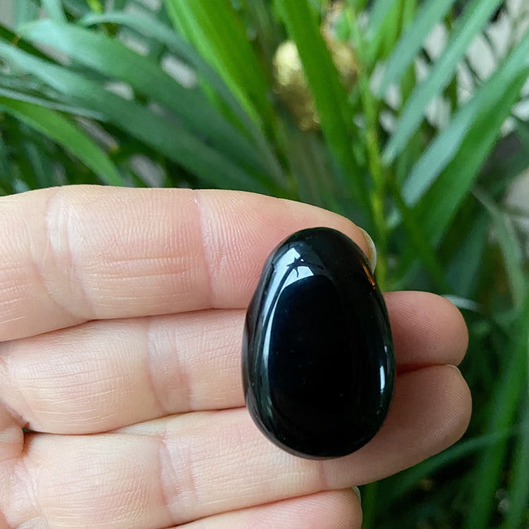 Obsidian Svart Hängsmycke (Droppe)