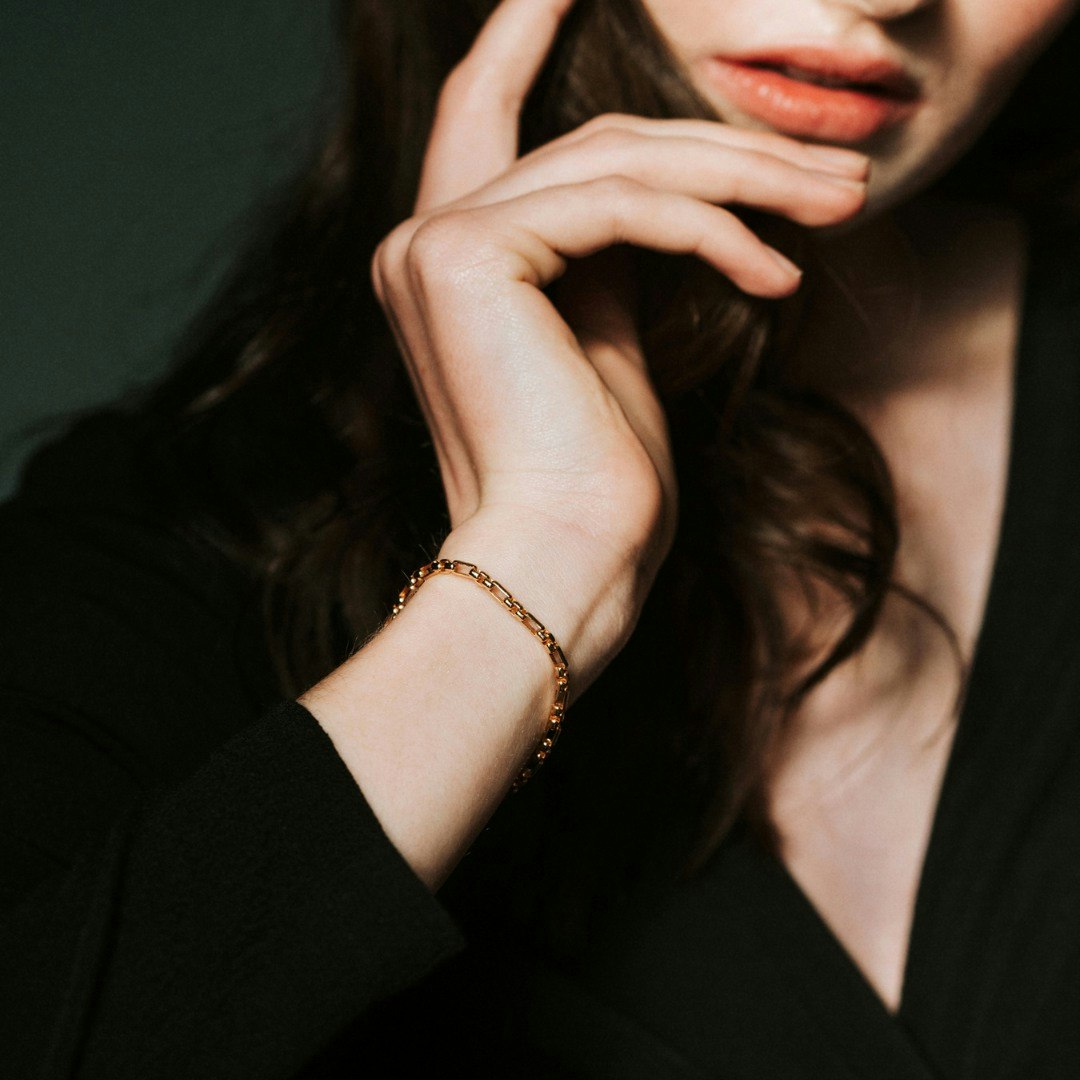 Chain armband