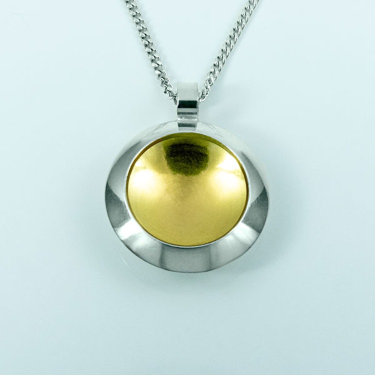 Silver pendent with gold plating - 19mm ø