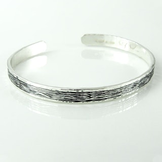 Handgraverat armband: Flowing Bark