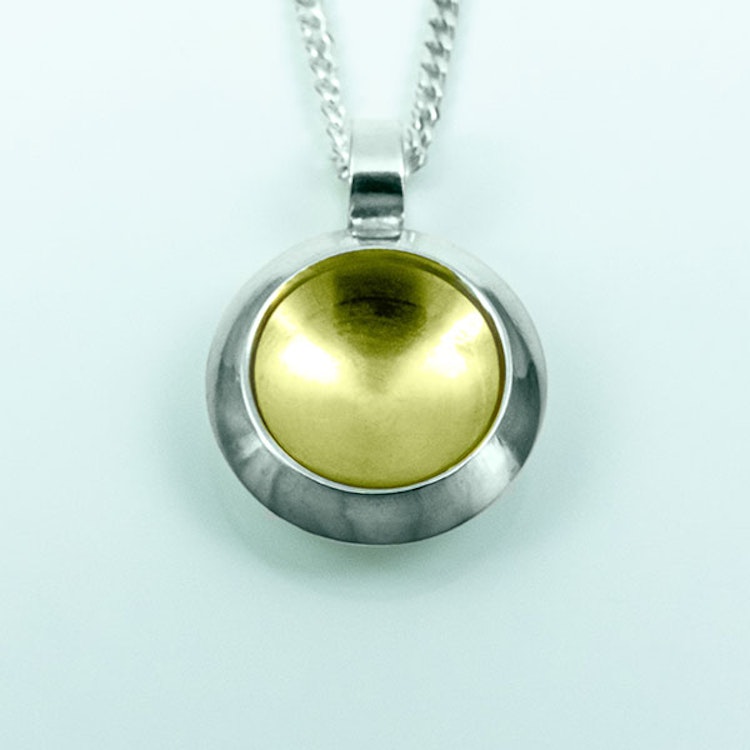 Silver pendent with gold plating - 13mm ø