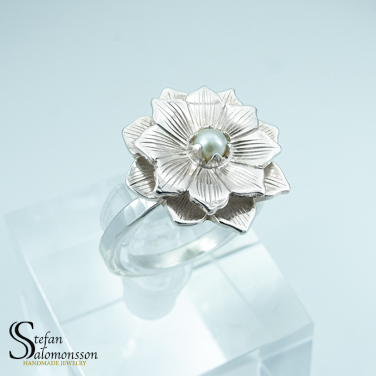 Silver lotus ring with pearl