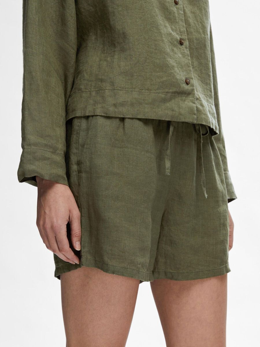 Selected Femme - SLFLINNIE MW LINEN SHORTS B (Olivine)